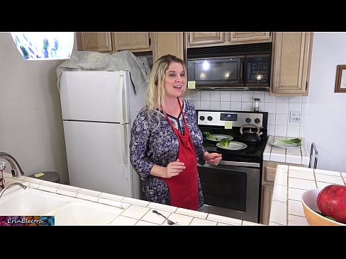 ❤️ Stepmom u munghje in cucina prima di a so data ❤️❌ Sluts à co.pornpictureshq.ru ☑